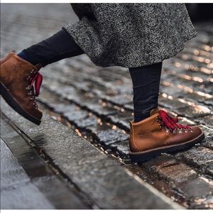 Danner Mountain Light Cascade Hiking Boots